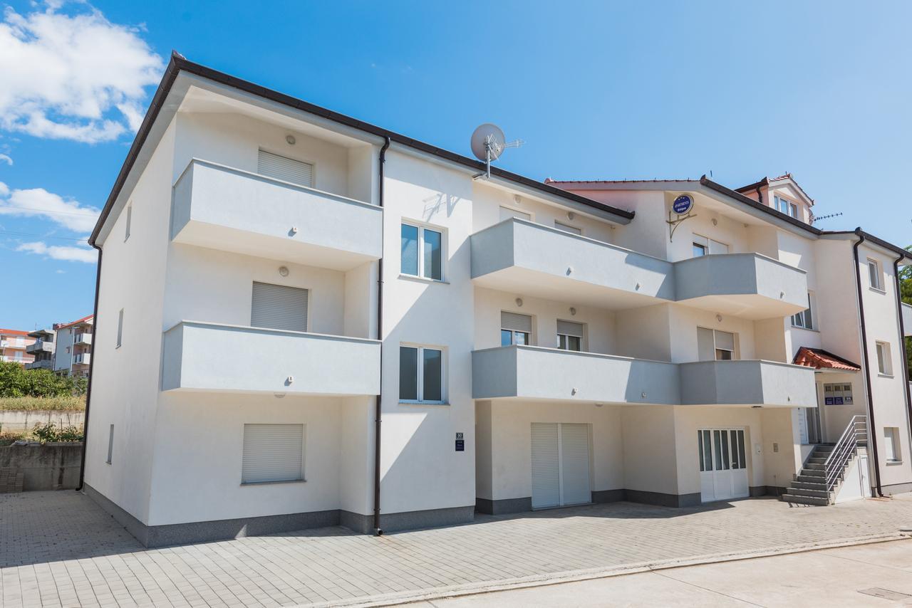 Apartments Marko Podstrana Esterno foto